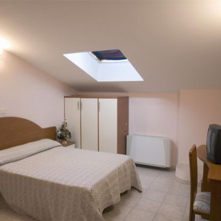 Aloha Park Hotel Campomarino  Bagian luar foto