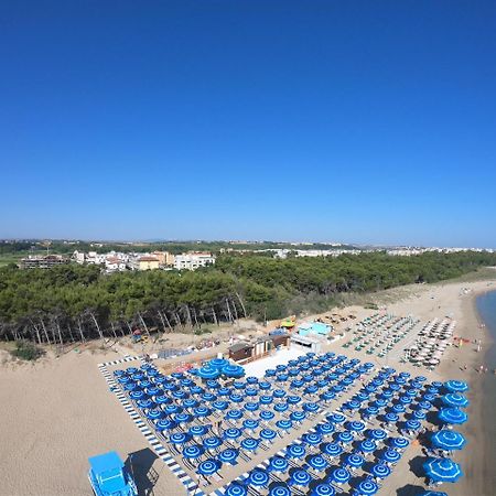 Aloha Park Hotel Campomarino  Bagian luar foto