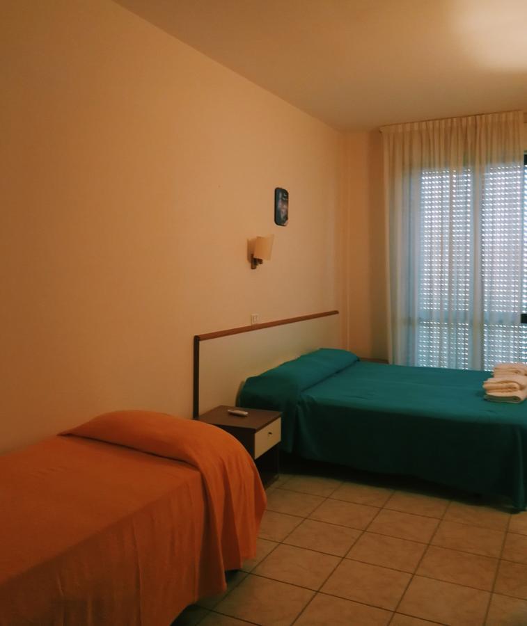 Aloha Park Hotel Campomarino  Bagian luar foto