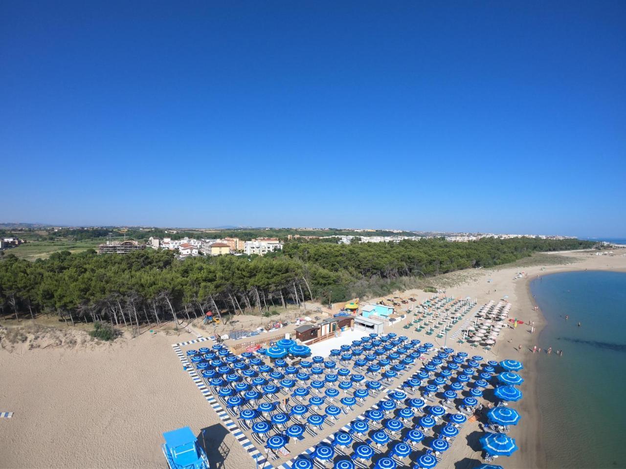 Aloha Park Hotel Campomarino  Bagian luar foto